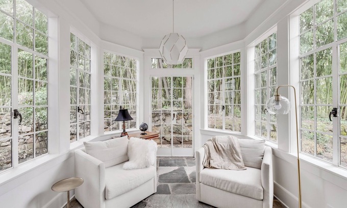Jefferson Park Avenue House | Historic UVA Stay: Boone-White House and Cottage