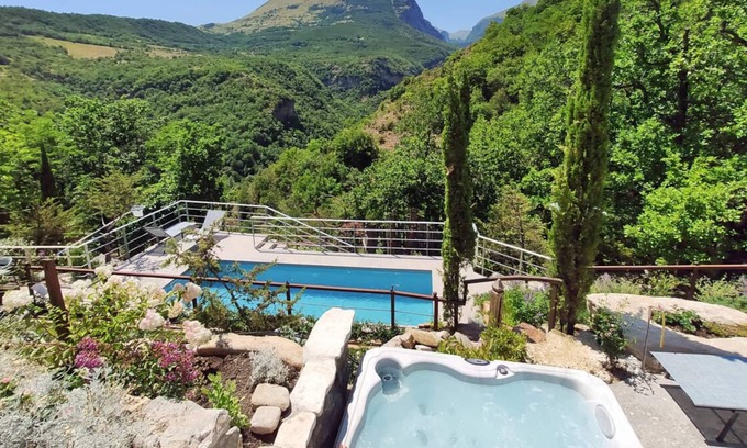 Montefortino Villa | Historic villa tower in the Sibillini Mountains