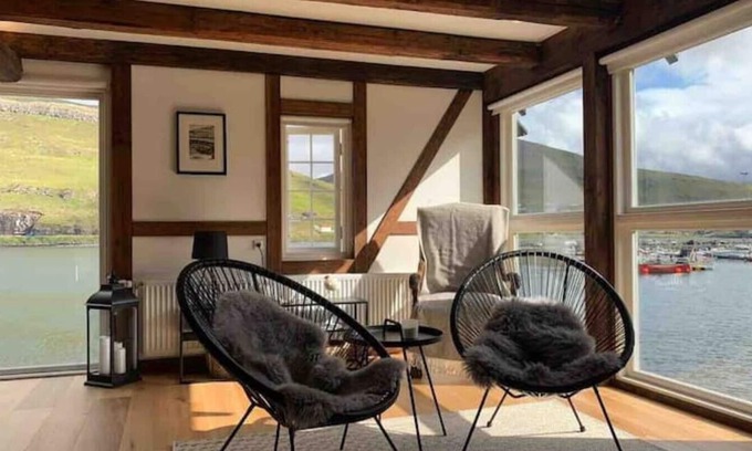 Sorvagur Apartment | Historical Warehouse - Mid Floor