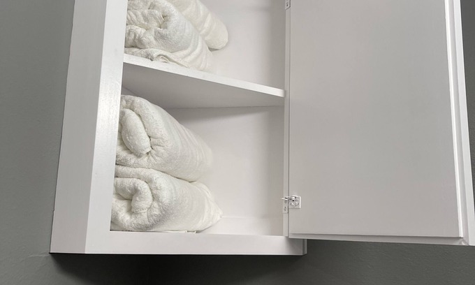 Edgebrook Apartment | Hobby Home