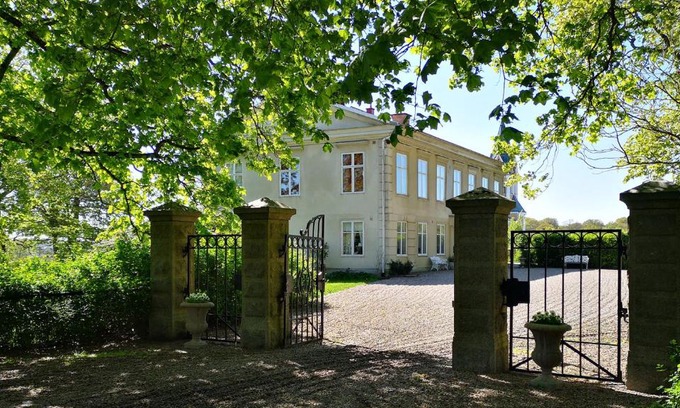 Brakne-Hoby Bed & Breakfast | Hoby Gård B&B