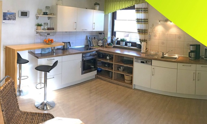 Burgbernheim Apartment | Hochwertige Ferienwohnung mit großem Balkon, kostenfreies WLAN, komplett ausgestattete Küche