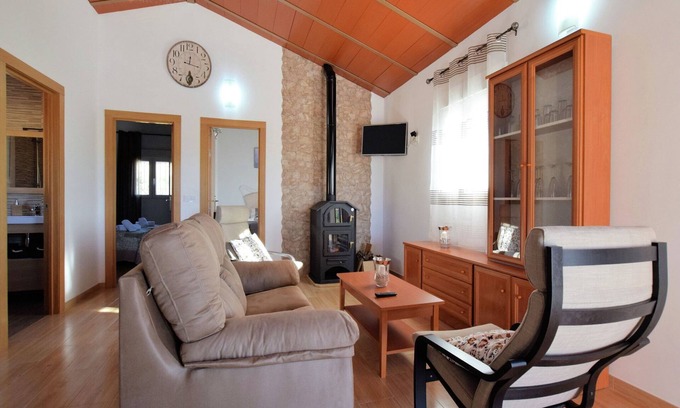 Almogia House | Holiday Home in Villanueva with Pool