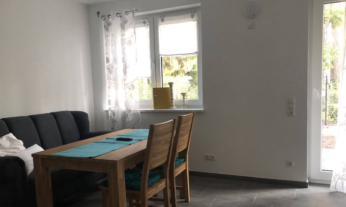 Blankenfelde House | Holiday apartment with balcony - on the outskirts of Berlin