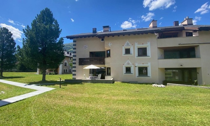 La Punt-Chamues-ch Apartment | Holiday apartment La Punt-Chamues-ch for 1 - 6 persons with 3 bedrooms - Holiday apartment