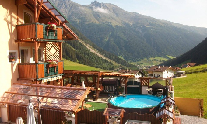 Gries im Sellrain Apartment | Holiday apartment Gries im Sellrain for 1 - 4 persons with 2 bedrooms - Holiday apartment in one or