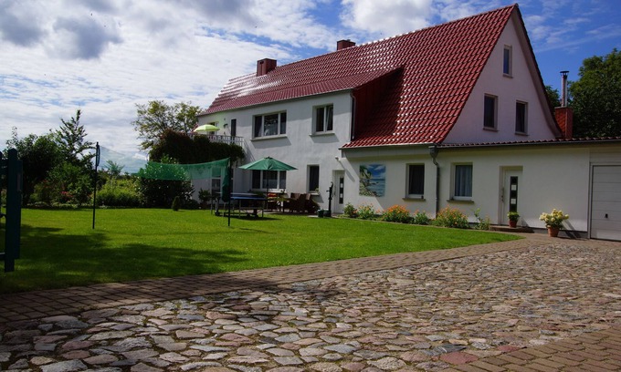 Bergen auf Ruegen Apartment | Holiday apartment hayloft with 2 bedrooms and terrace, near Störtebeker