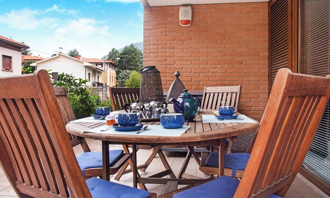 Laveno Apartment | Holiday Apartment "A due passi dal lago" with Wi-Fi & Terrace