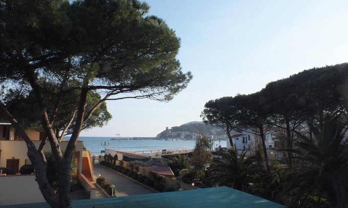 Marina di Campo Apartment | Holiday Apartment "Golden River 8" with Sea View