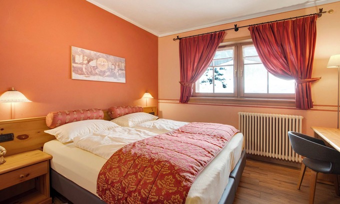 Livigno Apartment | Holiday Apartment 'Alba Villa Nordica' near Ski Slopes with Garden & Wi-Fi