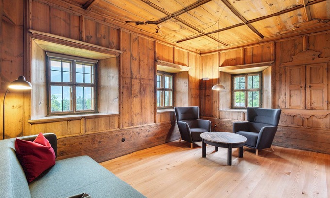 Pfalzen Apartment | Holiday Apartment 'Ansitz Baumannhof 1818' with Mountain View, Shared Garden and Wi-Fi