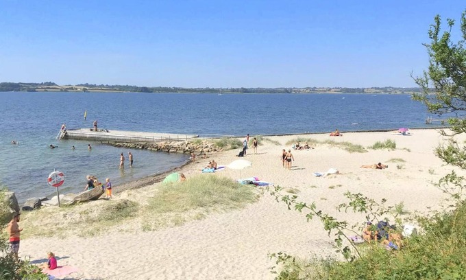 Faaborg Apartment | Holiday apartment by the sea, children and dog friendly place - no extra costs