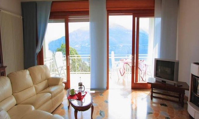 Vignola Apartment | Holiday apartment Cremia for 1 - 8 persons with 4 bedrooms - Holiday apartment