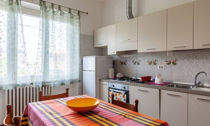 Ripa-Pozzi-Ponterosso Apartment | Holiday Apartment "Casa Lido" with 2 Balconies & Wi-Fi