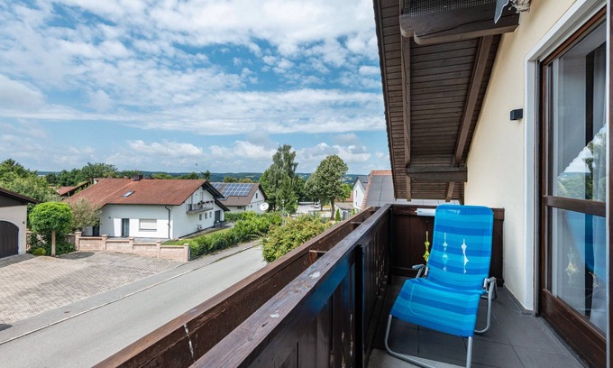 Reisbach Apartment | Holiday Apartment 'Dema' with Balcony and Wi-Fi