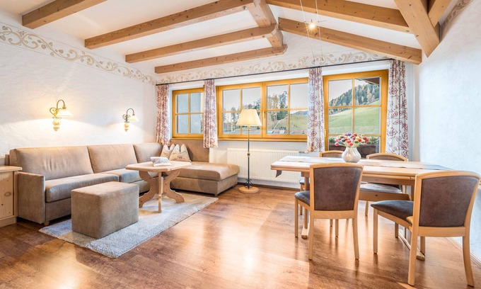 Valle San Silvestro Apartment | Holiday Apartment "Haus zur Vogelweide App 6" with Mountain View, Balconies & Wi-Fi