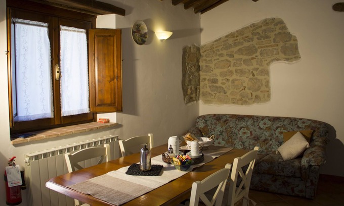 Piegaro Apartment | Holiday Apartment Il Piccolo Noce - Cannella apartment
