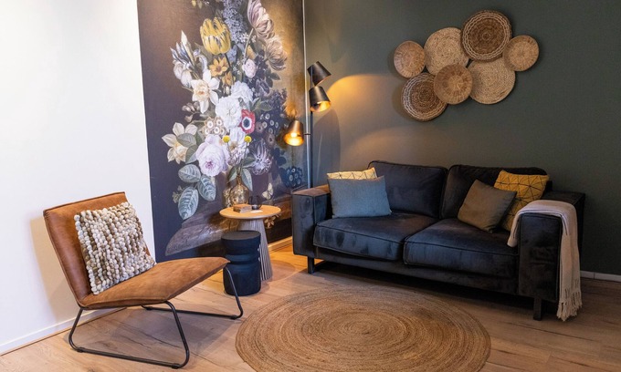 Hantum Apartment | Holiday apartment in Hantum, Friesland – rural setting with a loft vibe