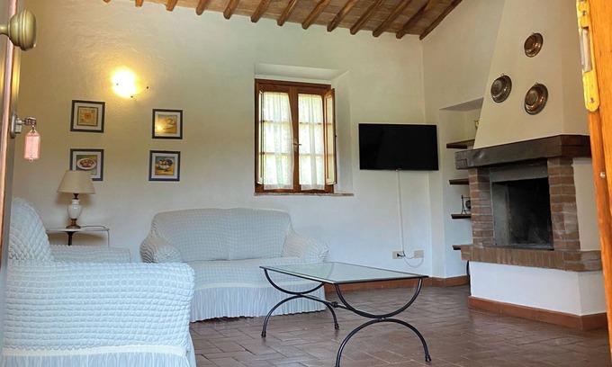 San Macario In Monte Apartment | Holiday Apartment 'Agriturismo Il Canneto' with Shared Pool & Wi-Fi