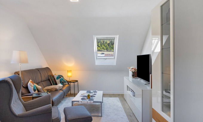 Plaue Apartment | Holiday Apartment 'Kleinbreitenbach 2' with Mountain View and Wi-Fi