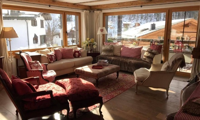 Klosters Platz Apartment | Holiday apartment Klosters Platz for 1 - 8 persons with 4 bedrooms - Holiday apartment