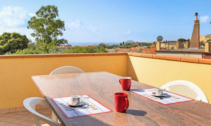 Ceriale Apartment | Holiday Apartment "La Casa di Lady" with Sea View, Terrace & Wi-Fi