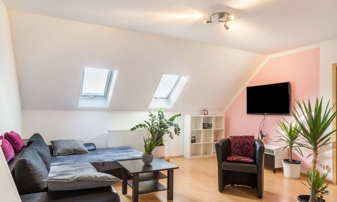 Steindorf Apartment | Holiday Apartment "Lampl Haus" with Wi-Fi