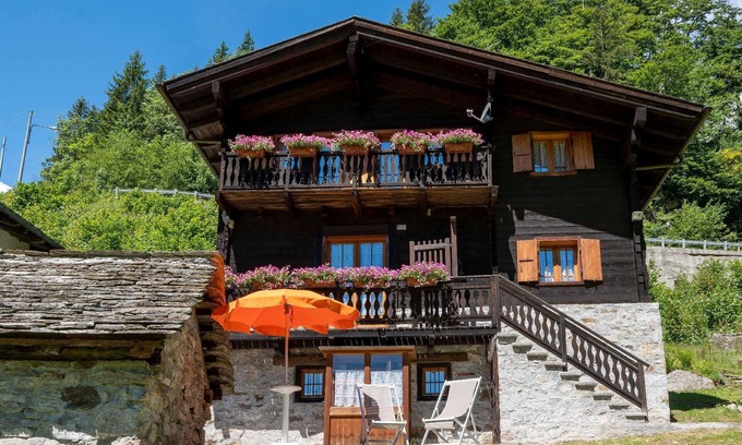 Macugnaga House | Holiday apartment Macugnaga for 1 - 9 persons with 4 bedrooms - Holiday house