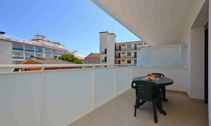 Lignano Sabbiadoro Apartment | Holiday apartment mit Klimaanlage und Balkon