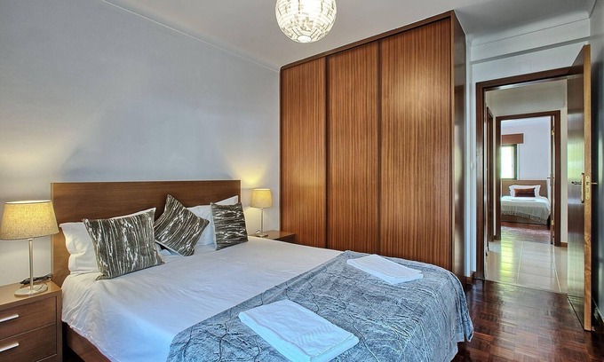 Moscavide Apartment | Holiday apartment Moscavide for 1 - 8 persons with 3 bedrooms - Holiday apartment