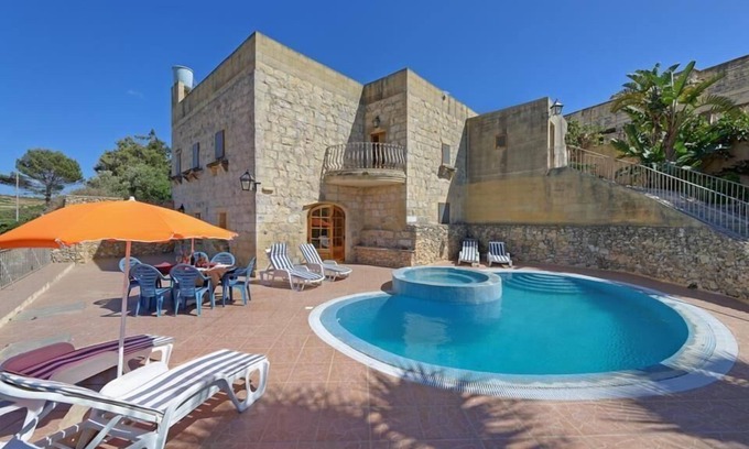 Munxar Apartment | Holiday apartment Munxar for 1 - 6 persons with 3 bedrooms - Holiday apartment