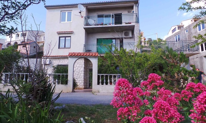 Vratarusa Apartment | Holiday apartment near the sea
