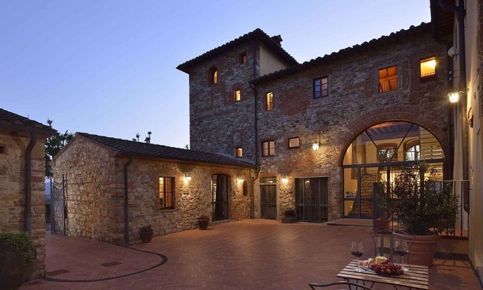 Santomato Apartment | Holiday apartment- Rooms with an outdoor pool