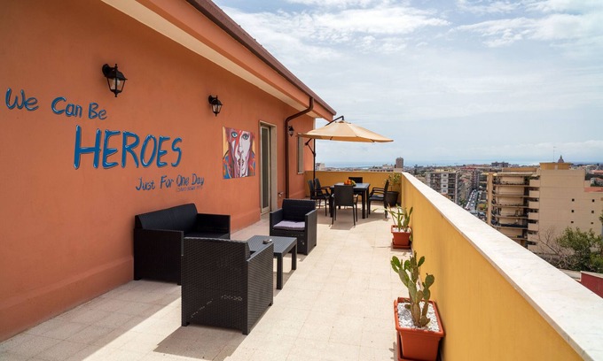 Borgo-Sanzio Apartment | Holiday Apartment 'The Home Of Music Stars' with Sea View, Terrace & Wi-Fi