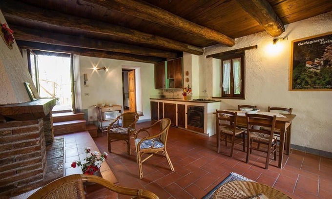 Vergemoli Apartment | Holiday apartment Vergemoli for 1 - 5 persons with 3 bedrooms - Holiday apartment