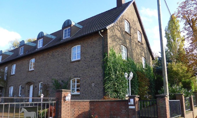 Wickede Apartment | Holiday apartment Wickede for 1 - 10 persons with 3 bedrooms - Holiday apartment in one or multi-fam