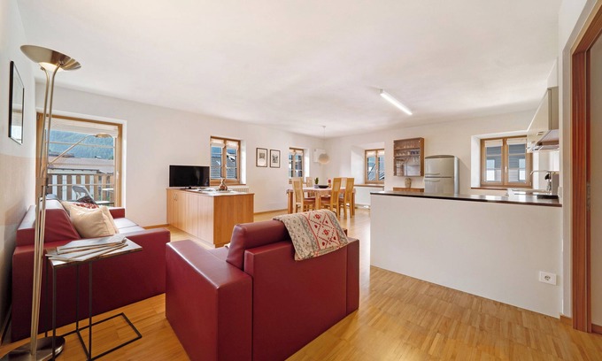Laces Apartment | Holiday Apartment 'Wielander B West' with Mountain View, Shared Garden and Wi-Fi
