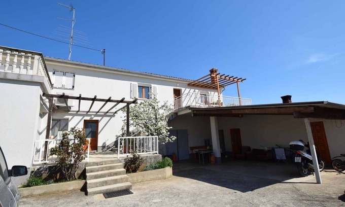 Nenadici Apartment | Holiday apartment with terrace