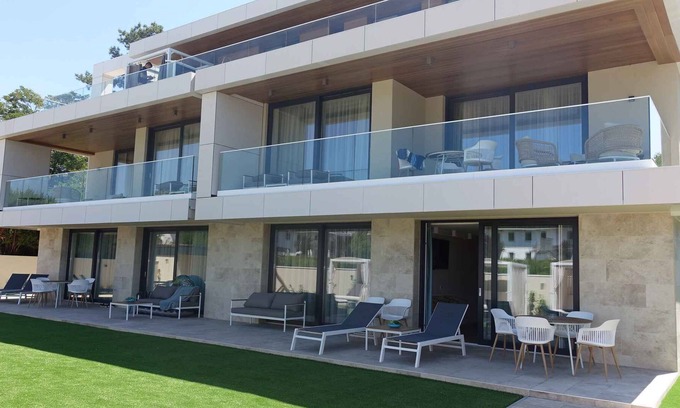 Siofok-Szabadifurdo Apartment | Holiday apartment with view and air conditioning only 150m from the lake