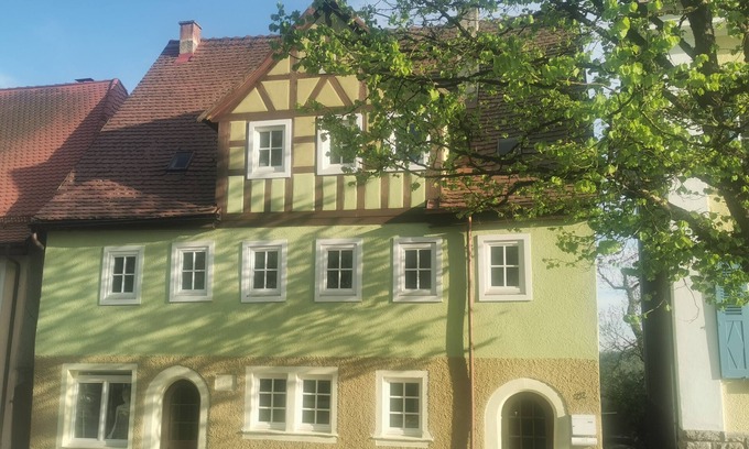Langenburg Apartment | Holiday Apartment "Wohnen Im Denkmal" with Mountain View & Wi-Fi