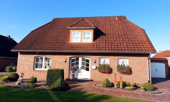 Zetel House | Holiday apartment Zetel for 1 - 3 persons with 2 bedrooms - Holiday house