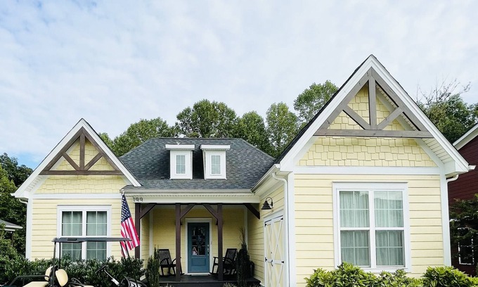 Tullahoma Cottage | Holiday Cottage at Tim's Ford Lake next to Marina and Restaurant