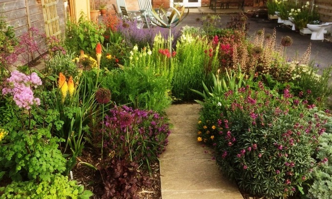 Withernsea House | Holiday cottage in rural setting within quiet coastal village.
