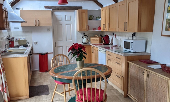 Mabe Cottage | Holiday Cottage, in the depths of the Cornish Countryside