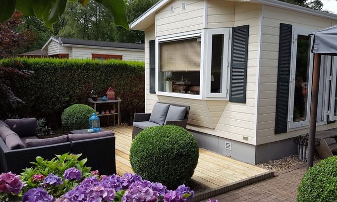 Renswoude Ski Chalet | Holiday cottage on recreational park with swimming pool