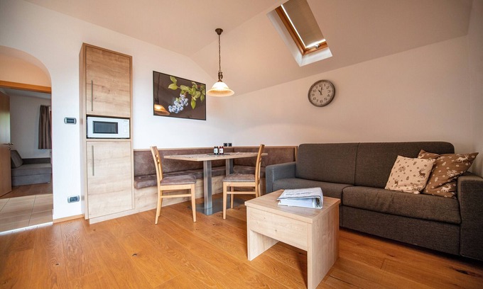 Albions Apartment | Holiday Farm Apartments Ausservogelweiderhof 300D