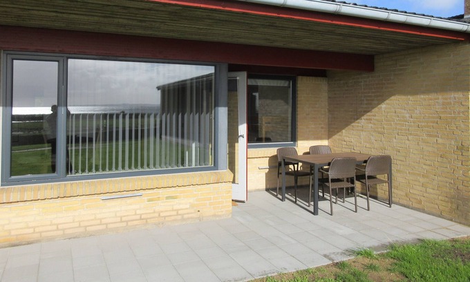 Nykobing Mors Apartment | Holiday flat/apartment w/ beautiful fjord view over Dråby Vig. Near Hanklit.