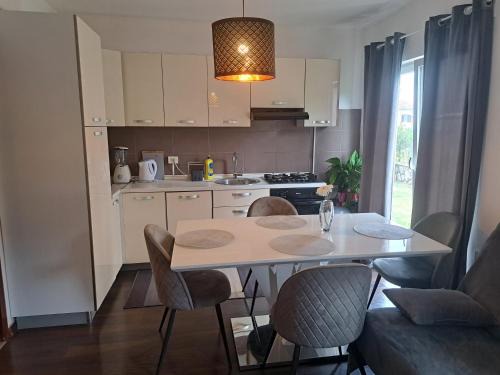 Trinajstici Apartment | Holiday Hana
