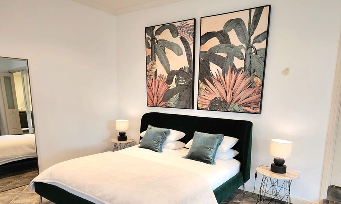 Hahndorf House | Holiday Haus Hahndorf - 4 BR, Fireplace, Free Parking, Wifi, Beautiful Garden!