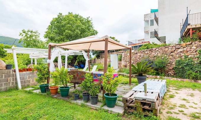 Algimia de Almonacid House | Holiday Home 'La Casita De Las Estrellas' with Mountain View, Private Terrace and Wi-Fi